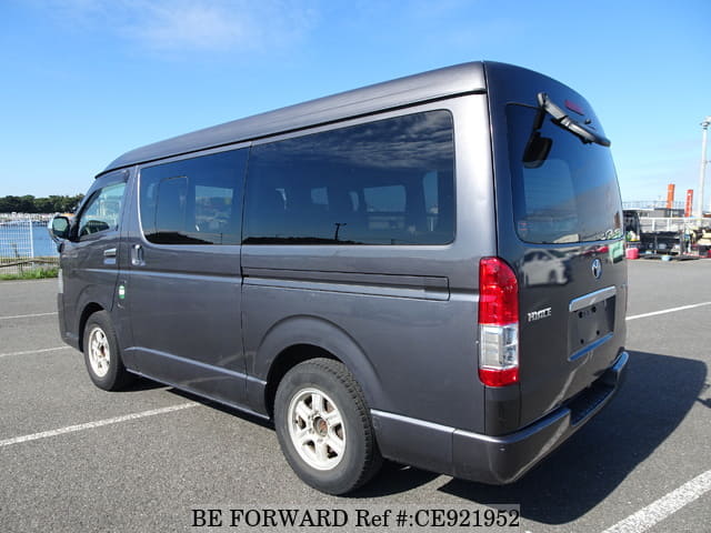 2019 Toyota Hiace, photo 3 of 3