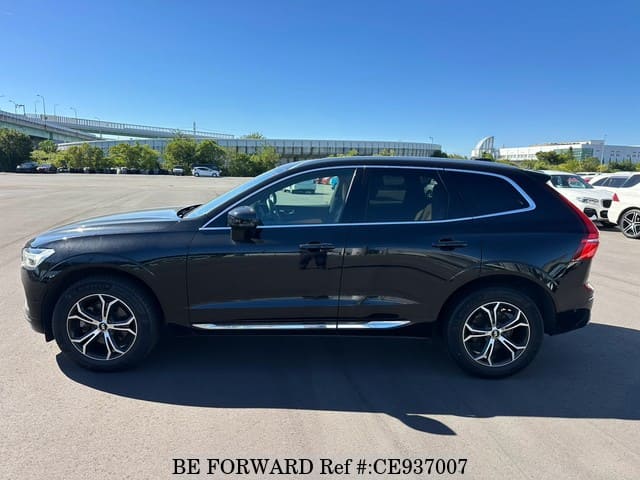 2020 Volvo Xc60, photo 2 of 3