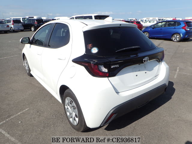 2021 Toyota Yaris, photo 3 of 3