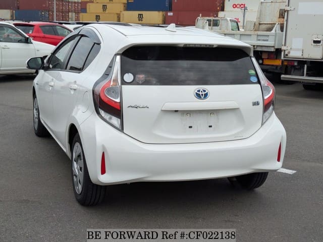 2019 Toyota Aqua, photo 3 of 3