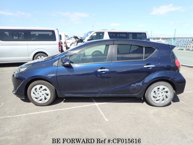 2019 Toyota Aqua, photo 2 of 3