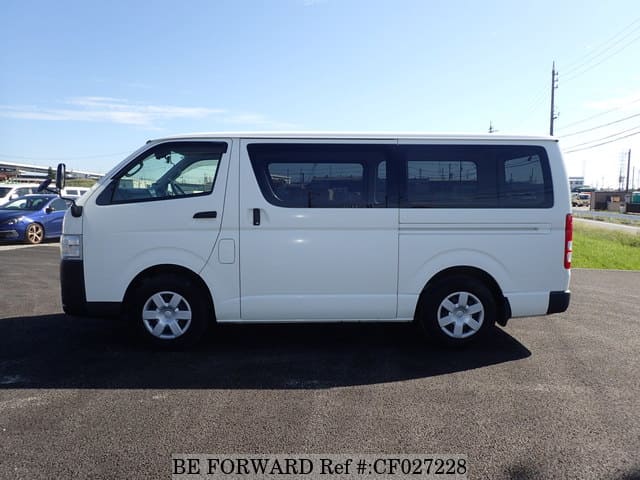 2019 Toyota Hiace, photo 2 of 3