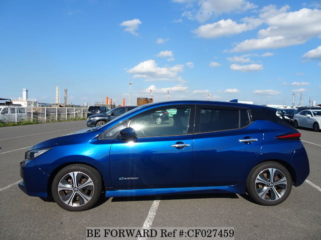 2022 Nissan Leaf, photo 2 of 3