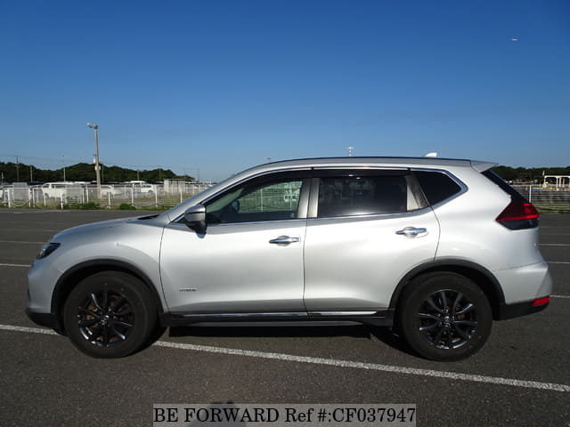 2021 Nissan X-trail, photo 2 of 3