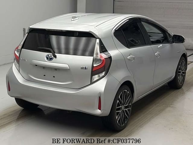 2019 Toyota Aqua, photo 2 of 2