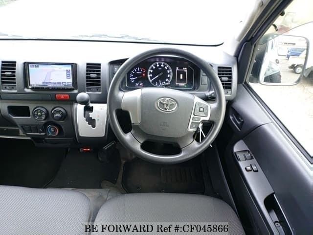 2020 Toyota Hiace, photo 3 of 3