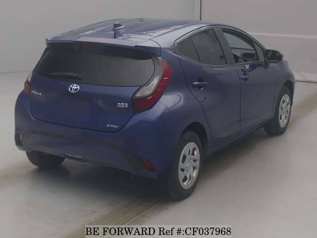 2022 Toyota Aqua, photo 2 of 2