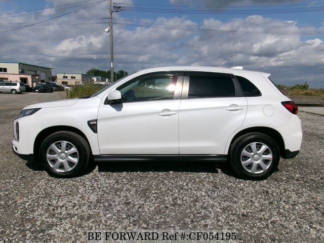 2021 Mitsubishi Rvr, photo 2 of 3