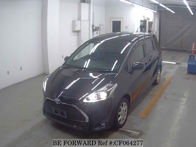 2021 Toyota Sienta, photo 1 of 3
