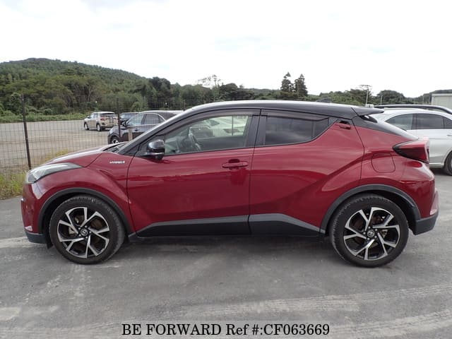 2019 Toyota C-hr, photo 2 of 3
