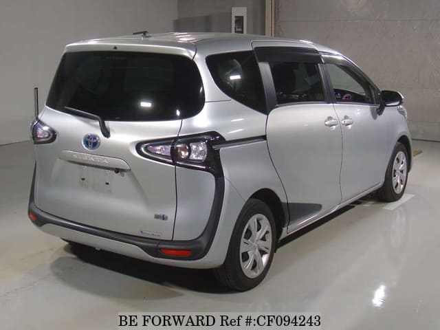 2021 Toyota Sienta, photo 2 of 2