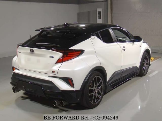 2021 Toyota C-hr, photo 2 of 2