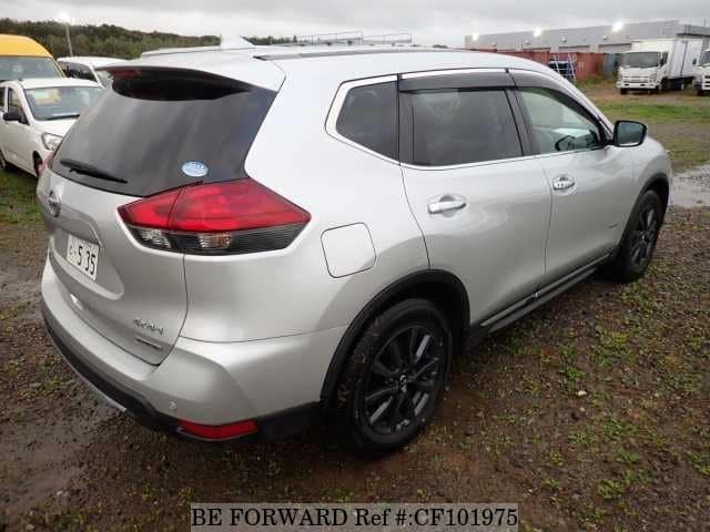 2021 Nissan X-trail, photo 2 of 3