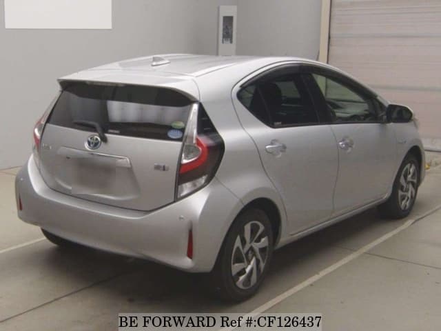 2019 Toyota Aqua, photo 2 of 2