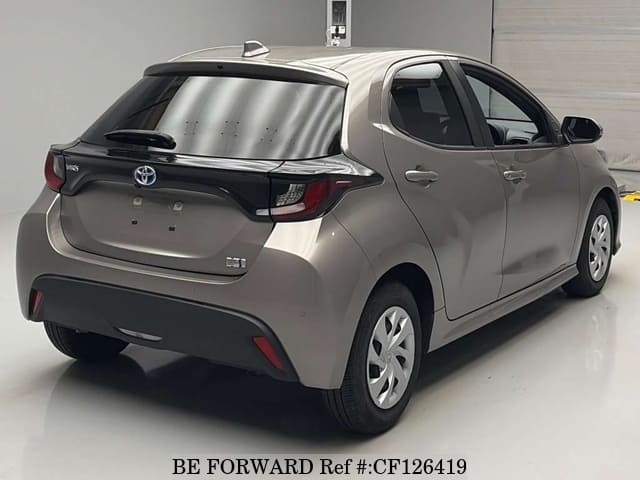 2021 Toyota Yaris, photo 2 of 2