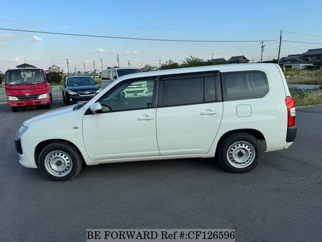 2021 Toyota Probox, photo 2 of 3