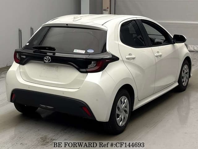 2020 Toyota Yaris, photo 2 of 2