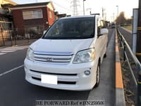 2005 TOYOTA NOAH 2.0X