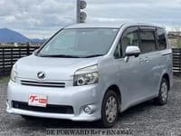 2008 TOYOTA VOXY