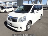 2011 TOYOTA NOAH