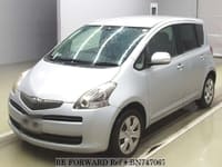 2010 TOYOTA RACTIS X L PACKAGE