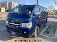 2004 TOYOTA REGIUSACE VAN