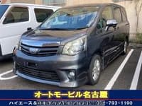 2010 TOYOTA NOAH