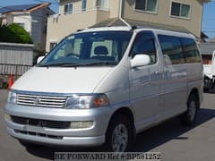 TOYOTA Regius Wagon for Sale