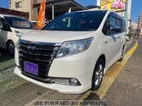 2017 TOYOTA NOAH 1.8G