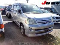 2005 TOYOTA NOAH