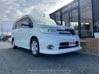 2010 NISSAN SERENA