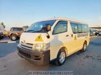 TOYOTA Hiace Commuter