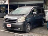 2009 TOYOTA NOAH