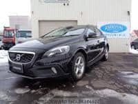 2016 VOLVO V40