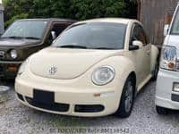 VOLKSWAGEN New Beetle