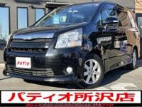 2009 TOYOTA NOAH