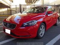 2014 VOLVO V40