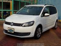 VOLKSWAGEN Golf Touran