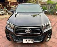 2019 TOYOTA HILUX 2.8