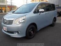 2011 TOYOTA NOAH