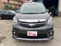 2011 TOYOTA NOAH