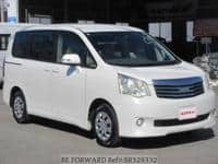 2010 TOYOTA NOAH