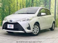 2017 TOYOTA VITZ F