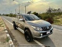 MITSUBISHI Triton