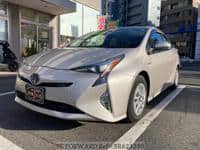 2018 TOYOTA PRIUS