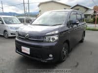 2010 TOYOTA VOXY