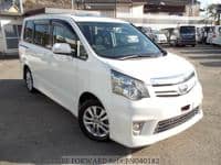 2010 TOYOTA NOAH