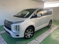 2019 MITSUBISHI DELICA D5