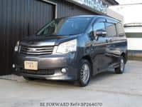 2010 TOYOTA NOAH