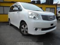 2010 TOYOTA NOAH